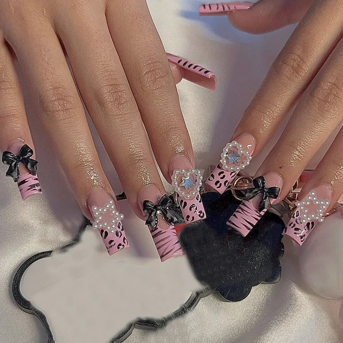 24Pcs Love Pattern Nails