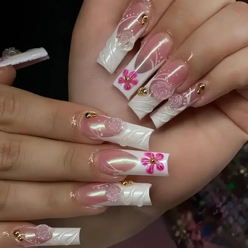 24Pcs Love Pattern Nails