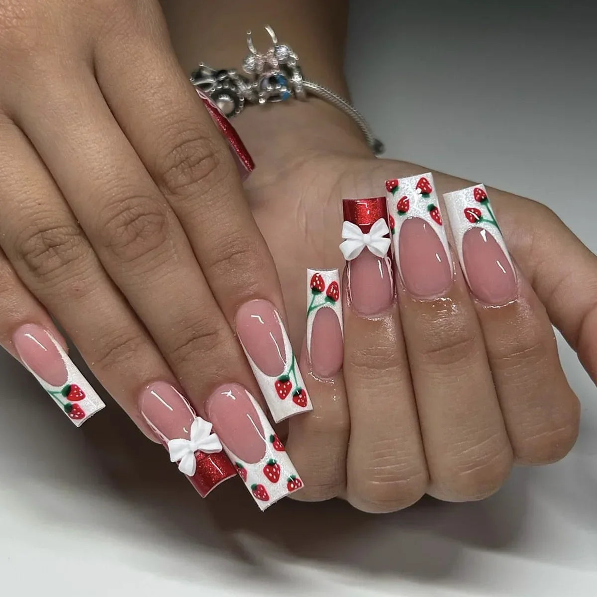 24Pcs Love Pattern Nails