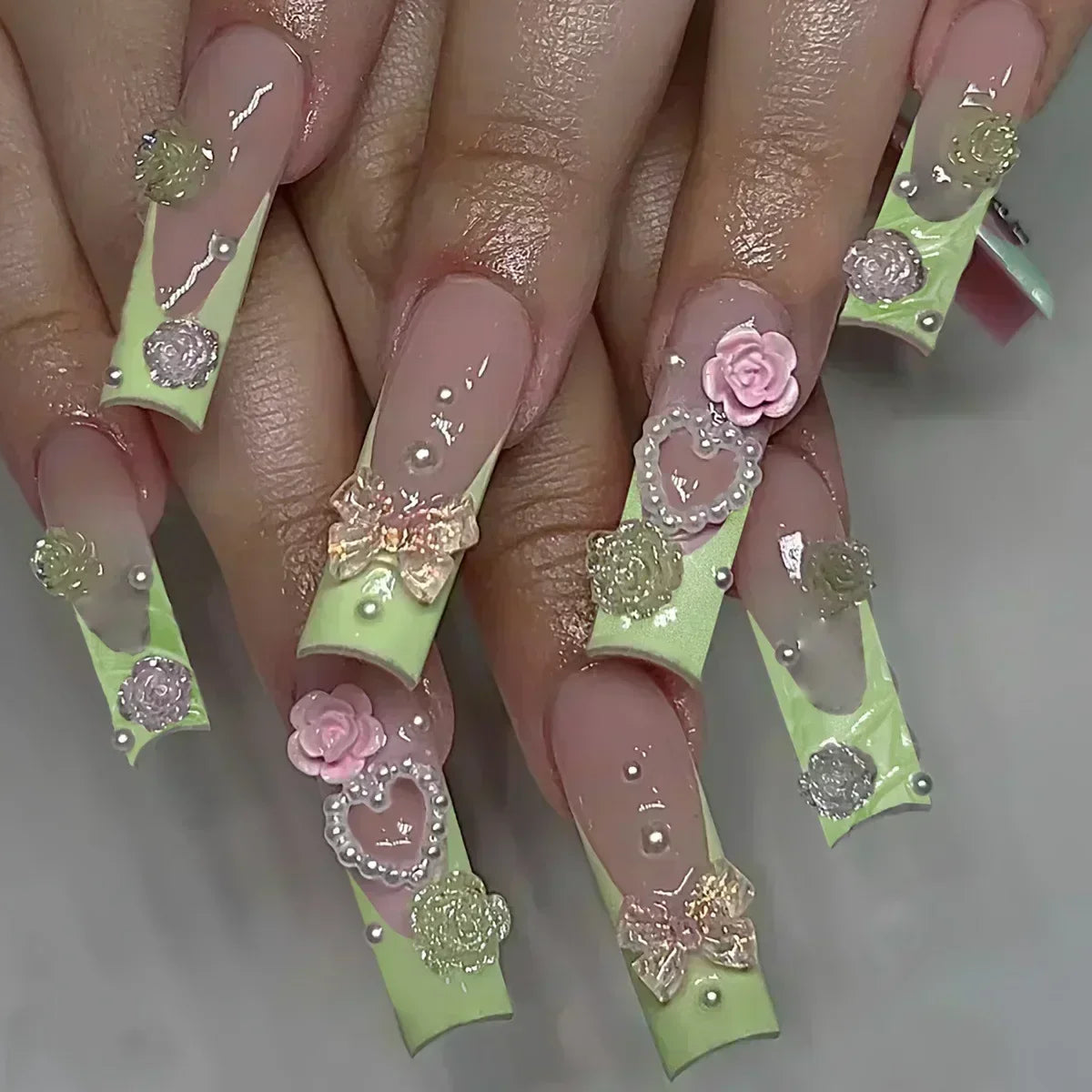 24Pcs Love Pattern Nails