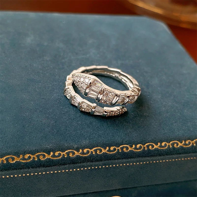 Adjustable Ring