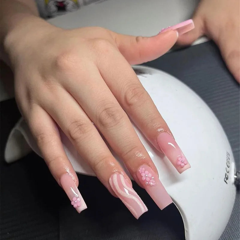 24Pcs Love Pattern Nails